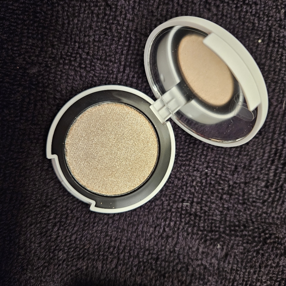 NARS Light Reflecting Luminizing Powder Eros